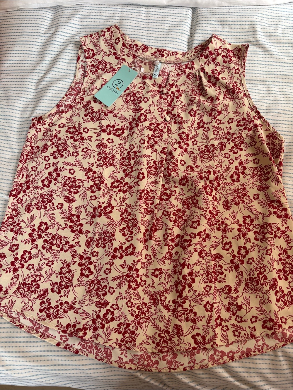 Q2 Cream Camisole with Red Floral Print, size xl.